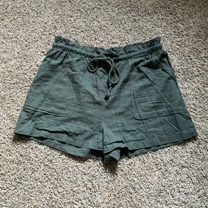 Army green Drawstring shorts